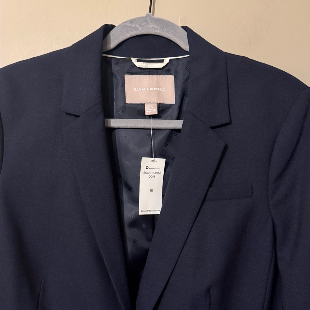 NWT- Banana Republic Refined wool blazer, navy blue, size 16 - Picture 2 of 12